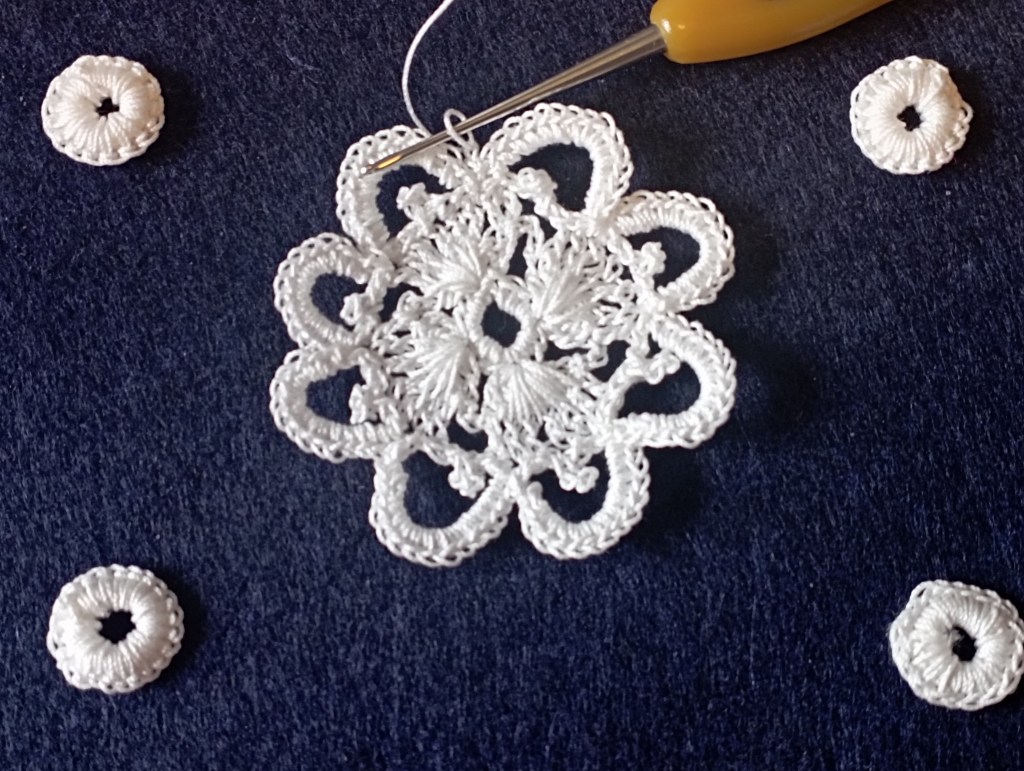 Crochet Irlandais : médaillon ancien – 2ème&nbsp;partie