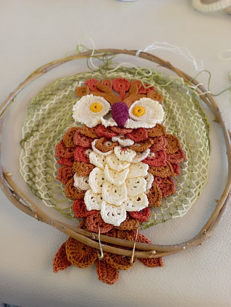 hibou, maillage fait, lavé, bloqué