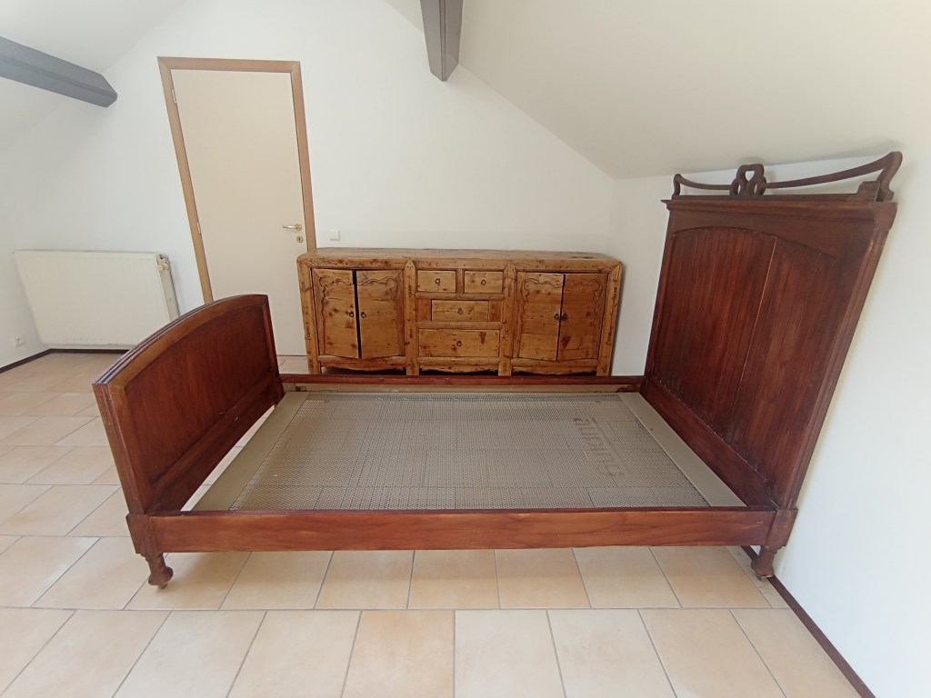 "meuble joli" dans la chambre